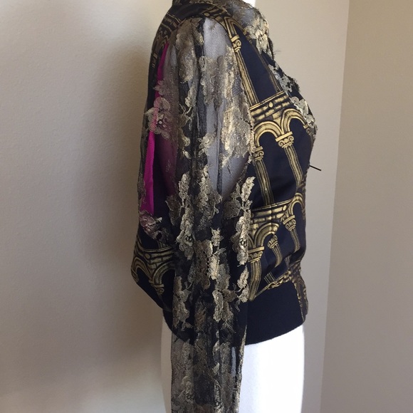 Gianni Versace lace coat. - Picture 8 of 9